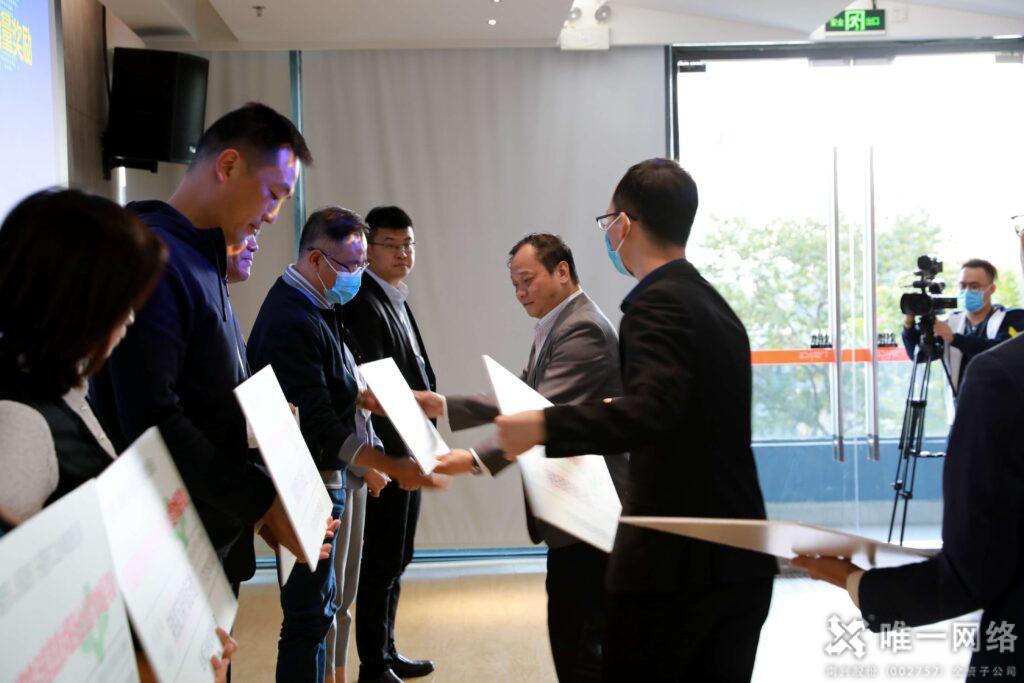 東莞市政府與工信局近3000萬重獎軟信企業(yè) 唯一網(wǎng)絡(luò)獲獎勵